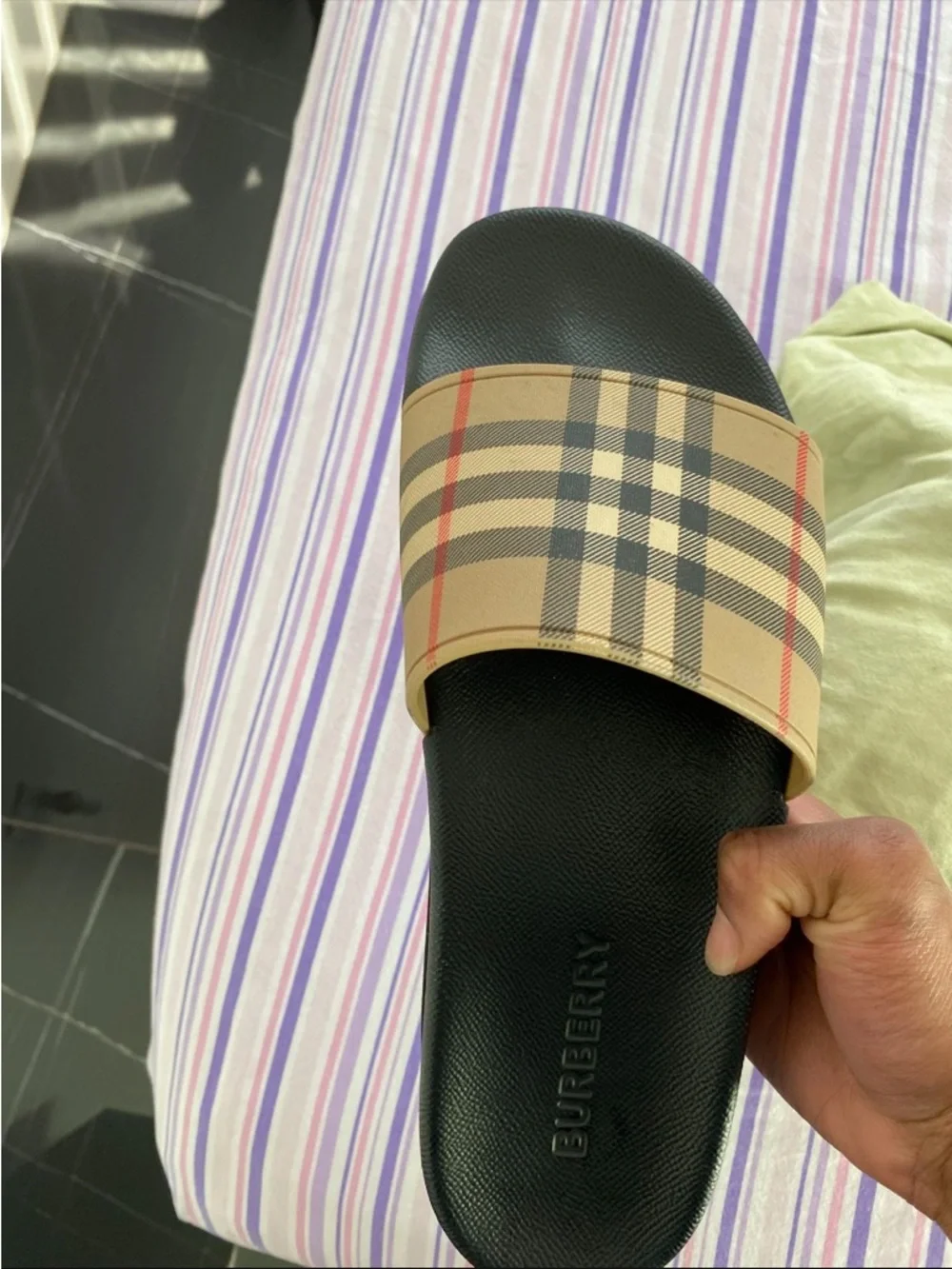 Burberry Box with Plaid Slide Inside - Beige/Black - Picture 3 of 5